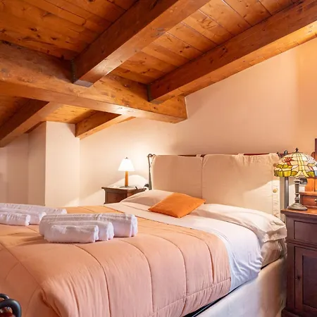 La Dimora Del Borgo Hébergement de vacances *